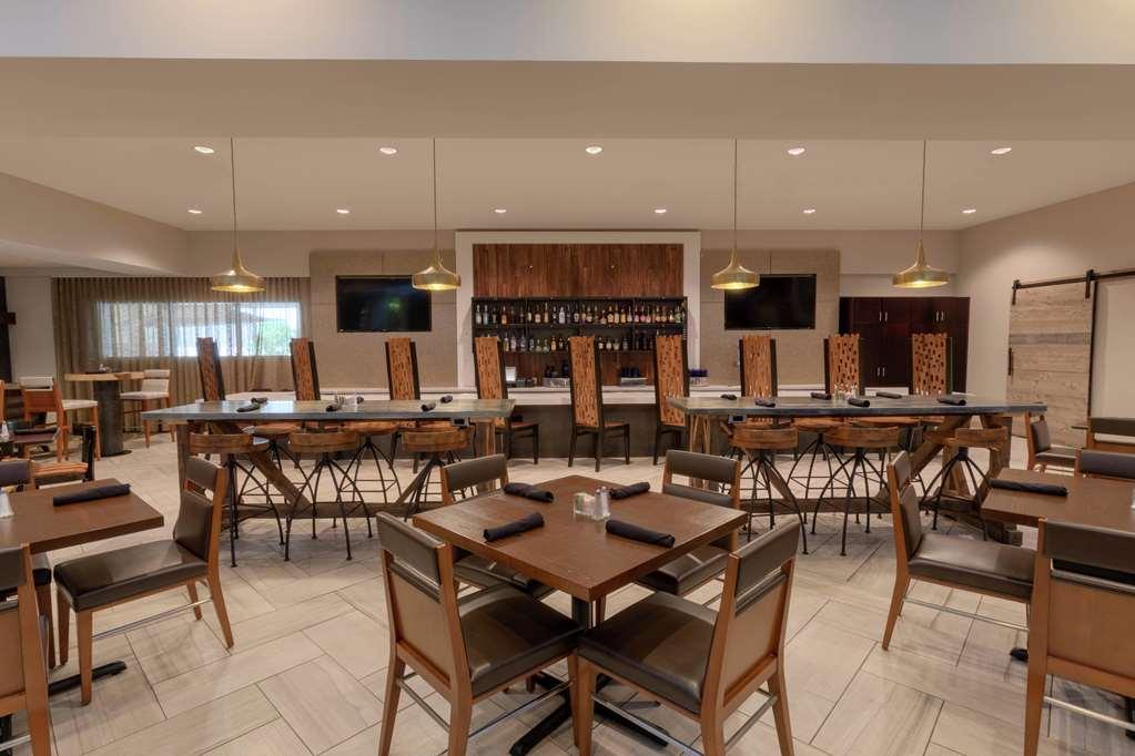 Doubletree Suites By Hilton Nashville Airport Restauracja zdjęcie