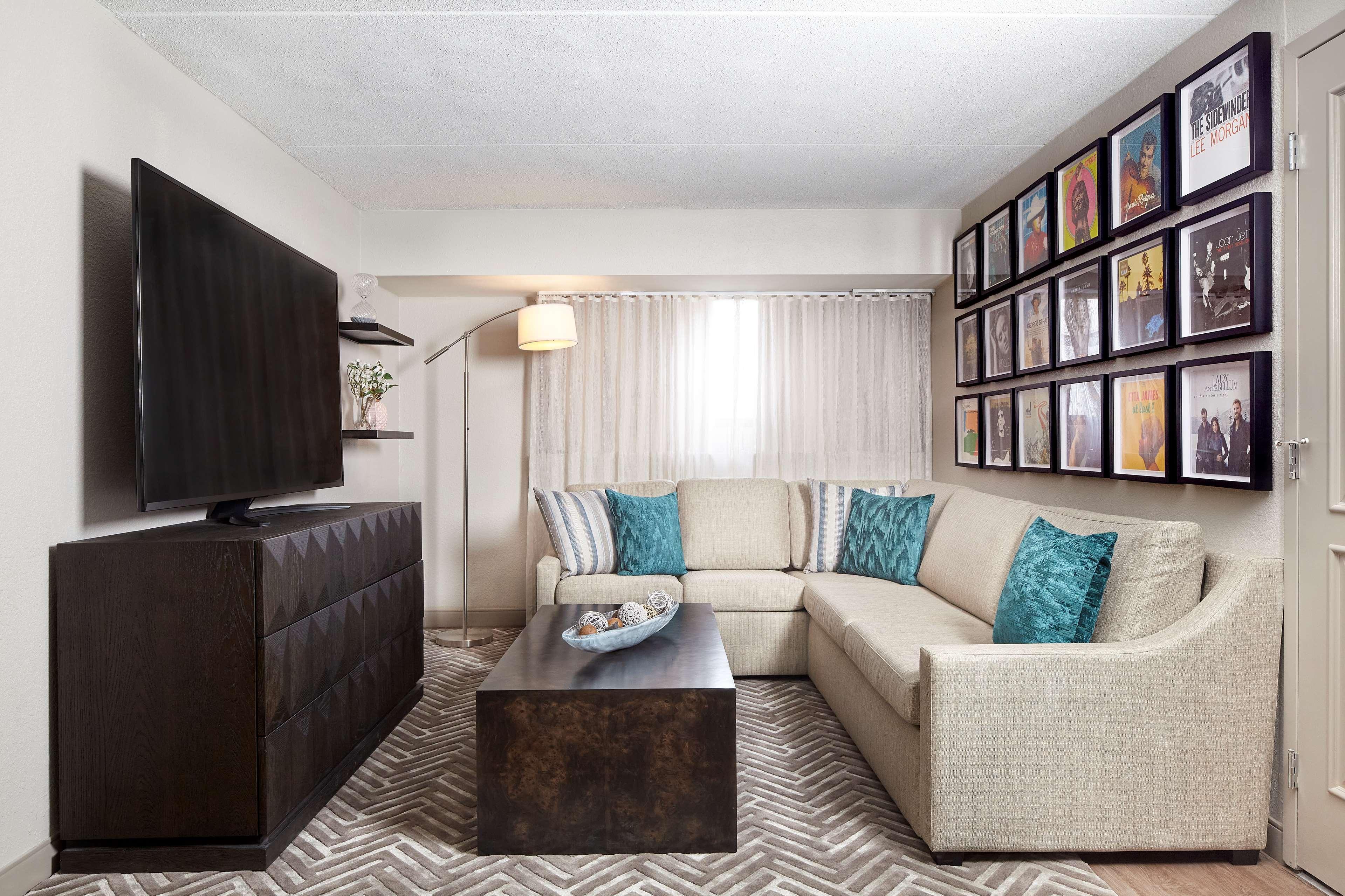 Doubletree Suites By Hilton Nashville Airport Zewnętrze zdjęcie