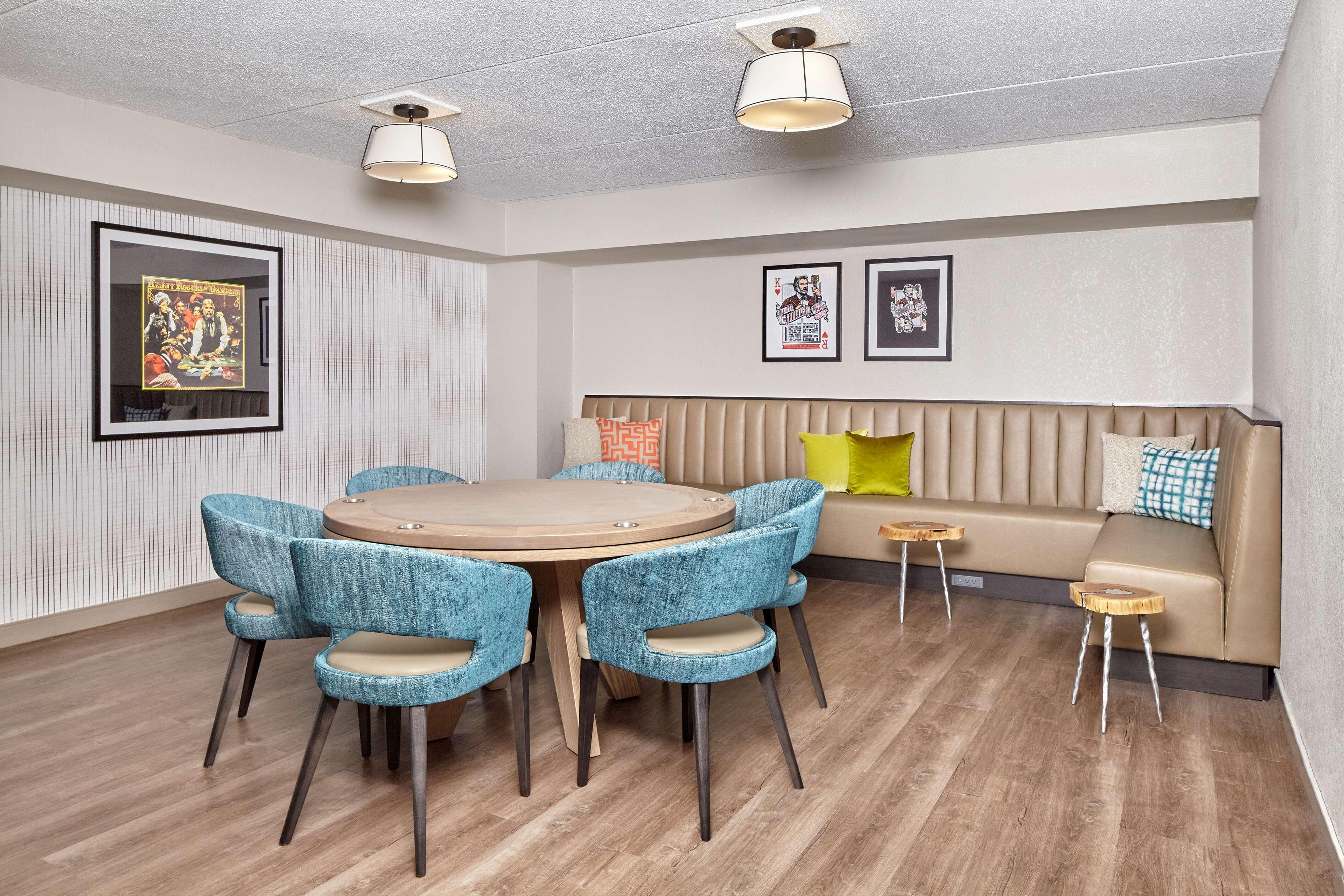 Doubletree Suites By Hilton Nashville Airport Zewnętrze zdjęcie