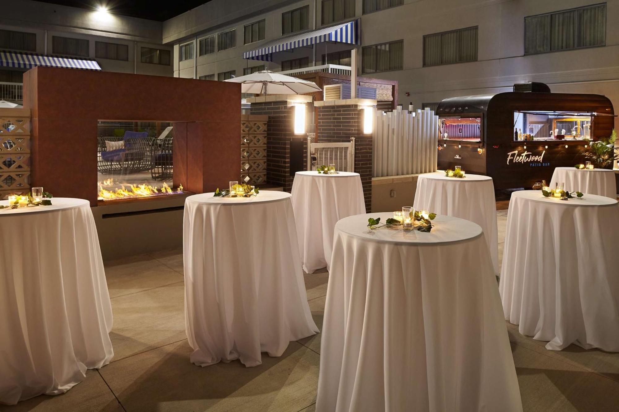 Doubletree Suites By Hilton Nashville Airport Zewnętrze zdjęcie