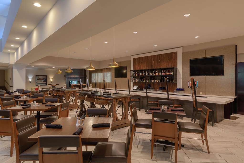 Doubletree Suites By Hilton Nashville Airport Restauracja zdjęcie